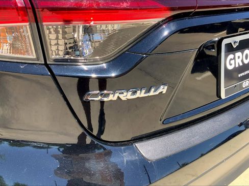 Used 2024 Toyota Corolla XLE FWD image 31