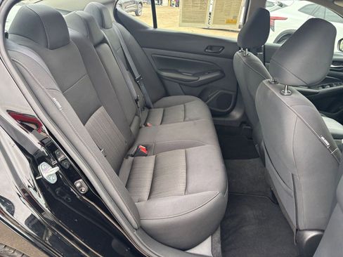 Used 2025 Nissan Altima 2.5 SV image 25