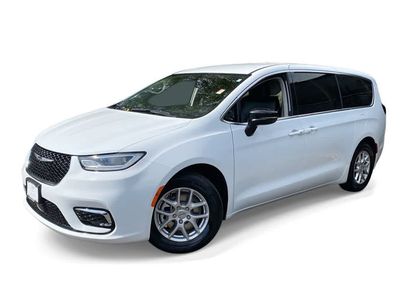 Used 2024 Chrysler Pacifica Touring-L