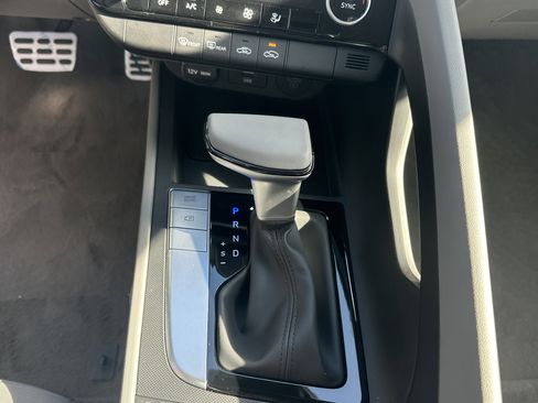 New 2026 Hyundai Elantra Sport FWD image 21