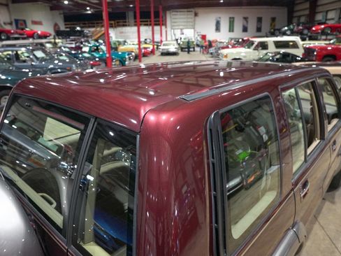 Used 2001 Isuzu Trooper 4WD 4-Door image 20