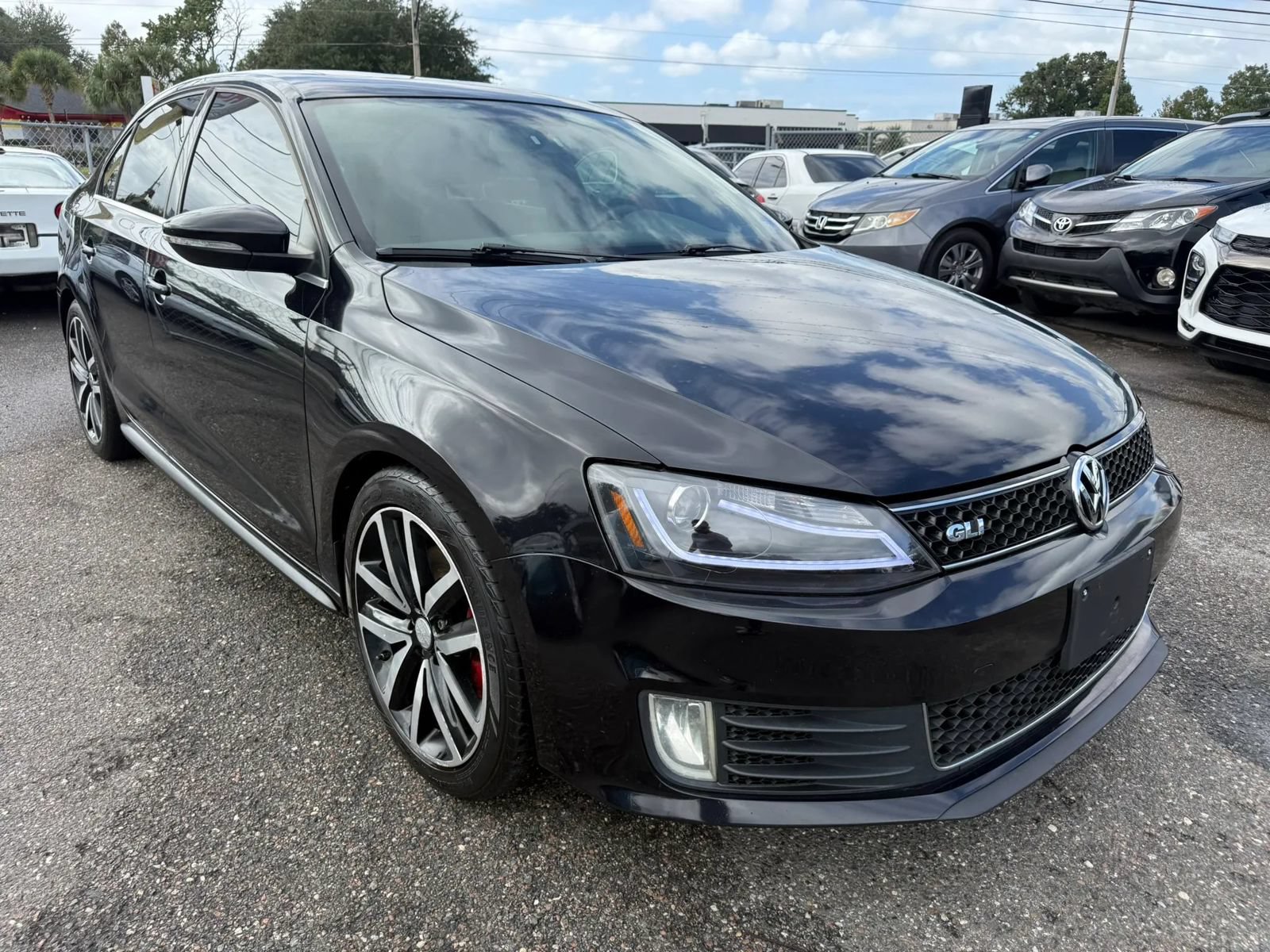 Used 2012 Volkswagen Jetta GLI Autobahn FWD image 3