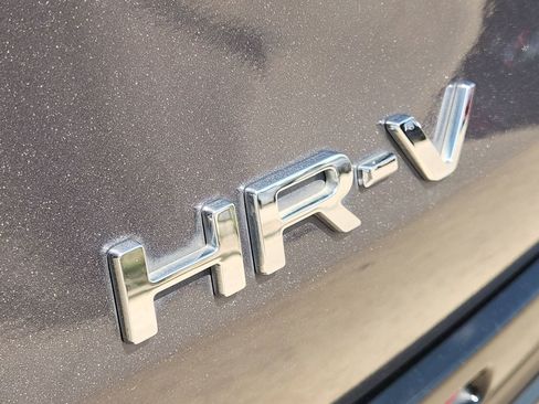Used 2024 Honda HR-V EX-L image 10