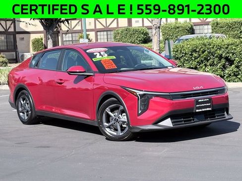 Certified 2025 Kia K4 FWD image 2