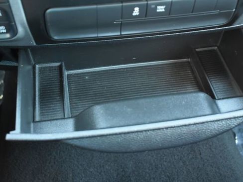 Used 2015 RAM 1500 Express AWD/4WD image 25