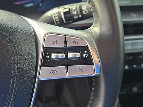 Certified 2025 Kia Telluride LX image 34