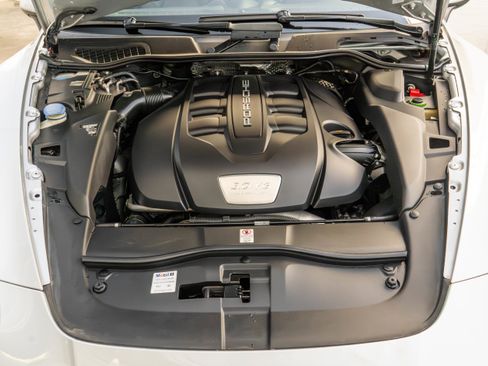 Used 2013 Porsche Cayenne Diesel AWD/4WD image 36