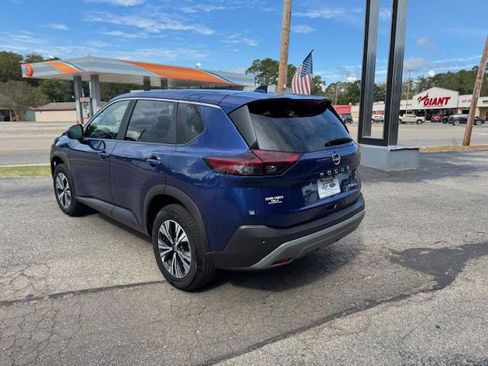 Used 2023 Nissan Rogue SV image 8