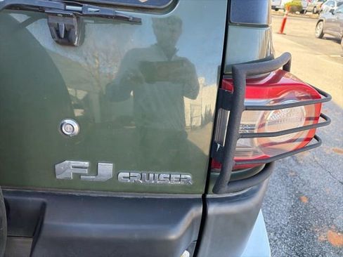 Used 2014 Toyota FJ Cruiser Base w/ Upgrade Package image 11