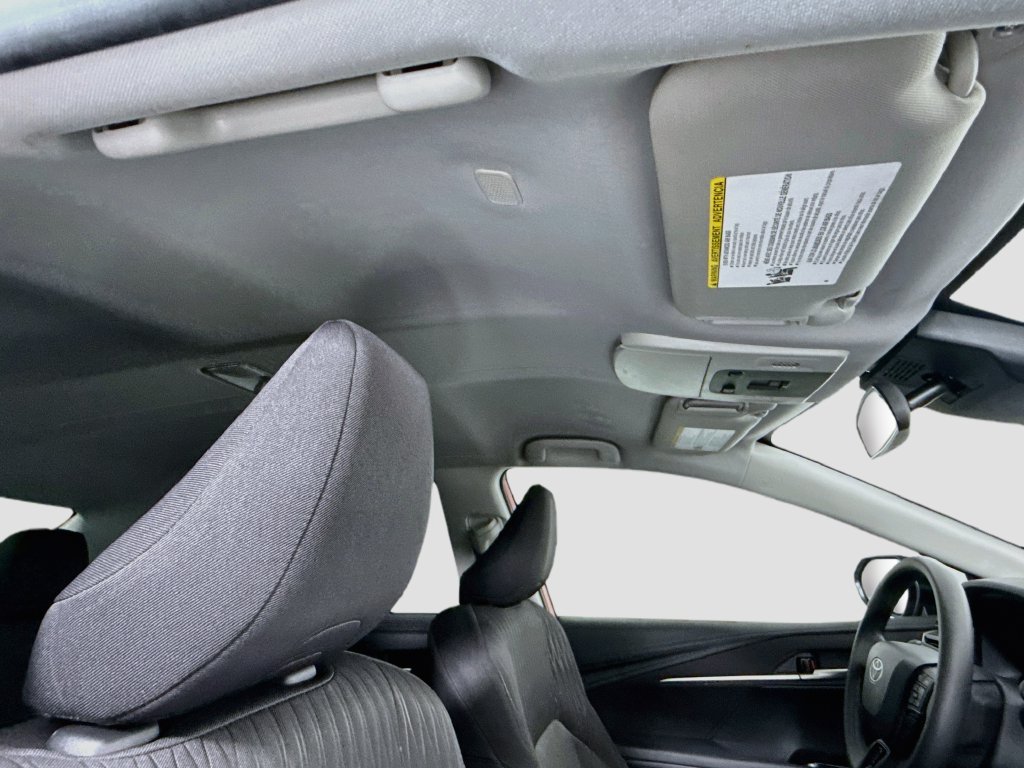 Used 2025 Toyota Camry LE FWD image 18