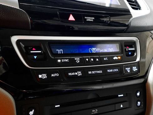 Used 2017 Honda Pilot Elite image 33