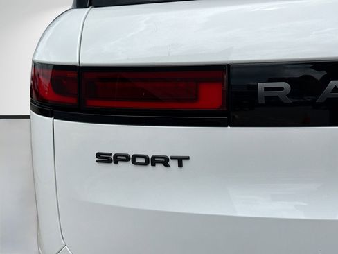 Used 2025 Land Rover Range Rover Sport Dynamic SE AWD/4WD image 10