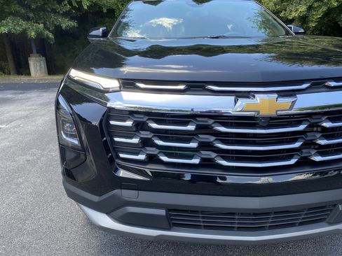 Used 2026 Chevrolet Equinox LT FWD image 14
