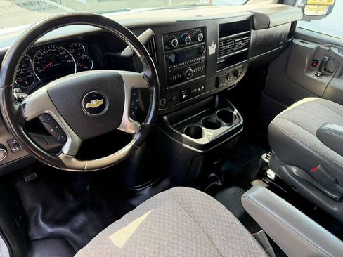Used 2016 Chevrolet Express 2500 LS RWD image 18