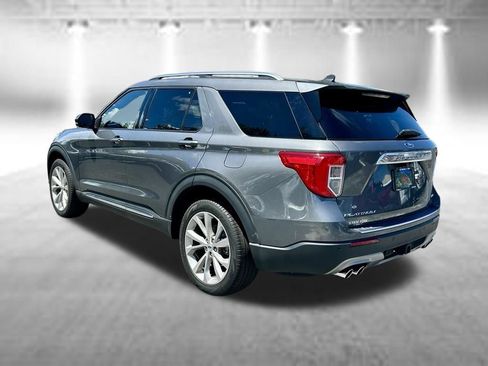 Used 2023 Ford Explorer Platinum w/ Technology Package AWD/4WD image 7