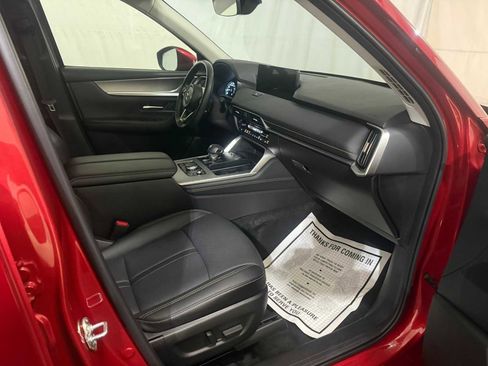 Certified 2025 MAZDA CX-90 3.3 Turbo w/ Preferred Package image 28