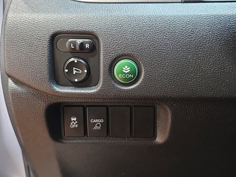 Used 2017 Honda Ridgeline RTL-T image 23