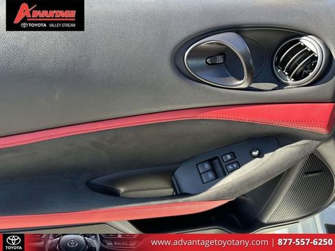 Used 2024 Nissan Z Performance w/ Floor Mat Package RWD image 16