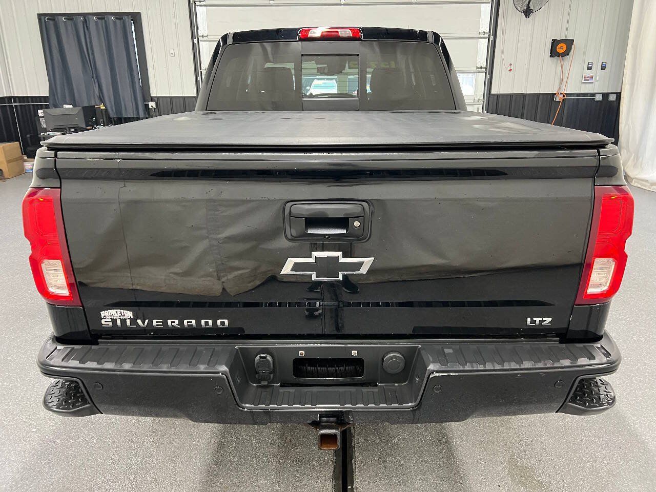 Used 2017 Chevrolet Silverado 1500 LTZ Z71 w/ Realtree Edition AWD/4WD image 5