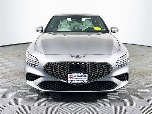 Used 2024 Genesis G70 2.5T image 8