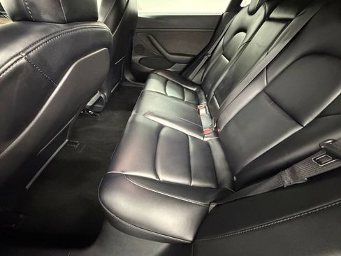 Used 2022 Tesla Model 3 Long Range AWD/4WD image 38