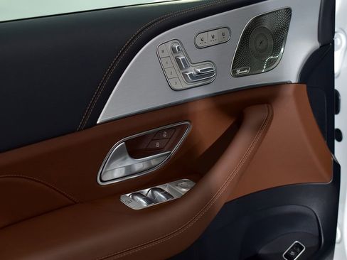 Certified 2025 Mercedes-Benz GLE 53 AMG 4MATIC Coupe image 11