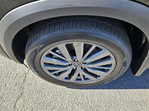 New 2025 Nissan Pathfinder SL w/ SL Premium Package image 19