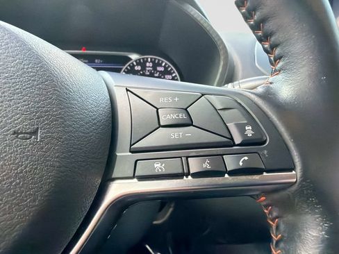 Used 2023 Nissan Sentra SR w/ Electronics Package FWD image 28