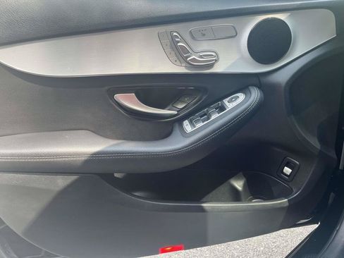 Used 2021 Mercedes-Benz C 300 Sedan image 26