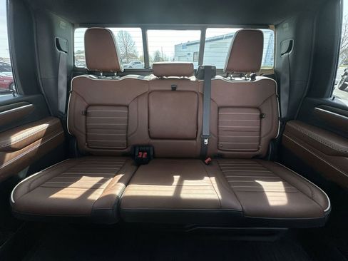 Used 2025 GMC Sierra 2500 Denali Ultimate AWD/4WD image 23