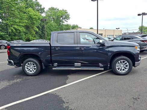 Used 2023 Chevrolet Silverado 1500 LT AWD/4WD image 10