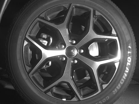 Used 2025 Jeep Compass Limited image 12