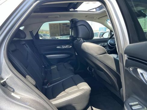 Used 2023 Genesis GV70 2.5T w/ Select Package AWD/4WD image 33