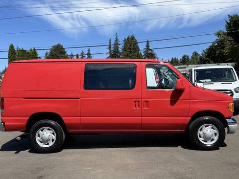 Used 2006 Ford E-350 and Econoline 350 Super Duty RWD image 5