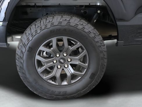 Used 2025 Ford F150 Tremor w/ Equipment Group 402A High AWD/4WD image 39