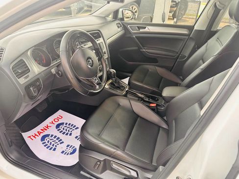 Used 2017 Volkswagen Golf Wolfsburg Edition image 15