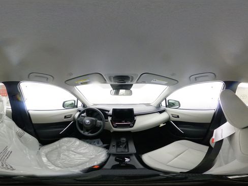 New 2026 Toyota Corolla Cross L image 33