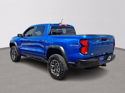 Used 2024 Chevrolet Colorado ZR2 w/ ZR2 Convenience Package III AWD/4WD image 4