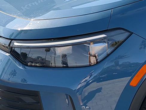 New 2026 Volkswagen Tiguan SE image 7