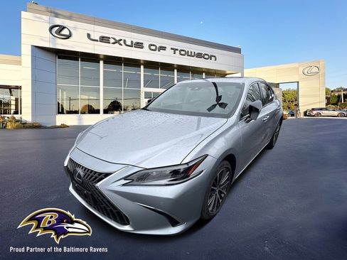 Used 2024 Lexus ES 300h w/ Premium Package image 1
