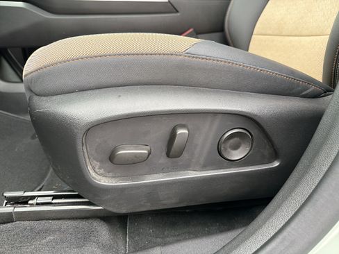 Certified 2026 Chevrolet Equinox ACTIV w/ Convenience Package III image 26