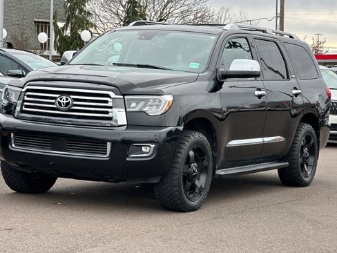 Used 2018 Toyota Sequoia Platinum image 8