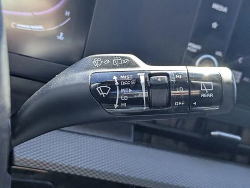 Used 2025 Kia Sportage LX image 26