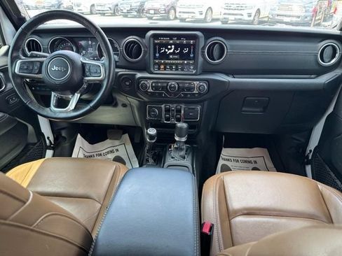 Used 2021 Jeep Wrangler Unlimited Sahara w/ Cold Weather Group AWD/4WD image 11