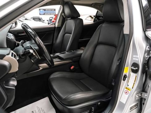 Used 2016 Lexus IS 200t RWD image 30