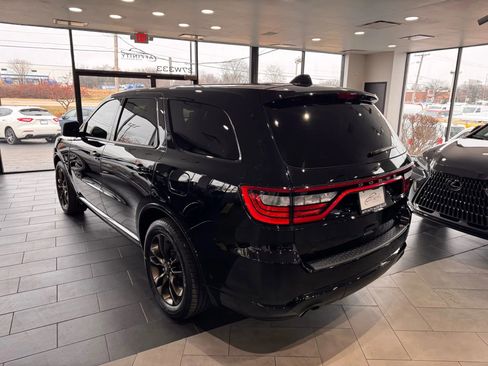 Used 2019 Dodge Durango R/T w/ Technology Group image 3
