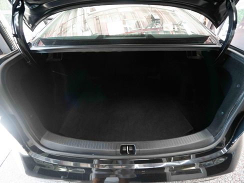 Used 2020 Toyota Corolla LE FWD image 27