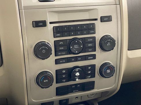 Used 2011 Ford Escape 4WD Hybrid image 18