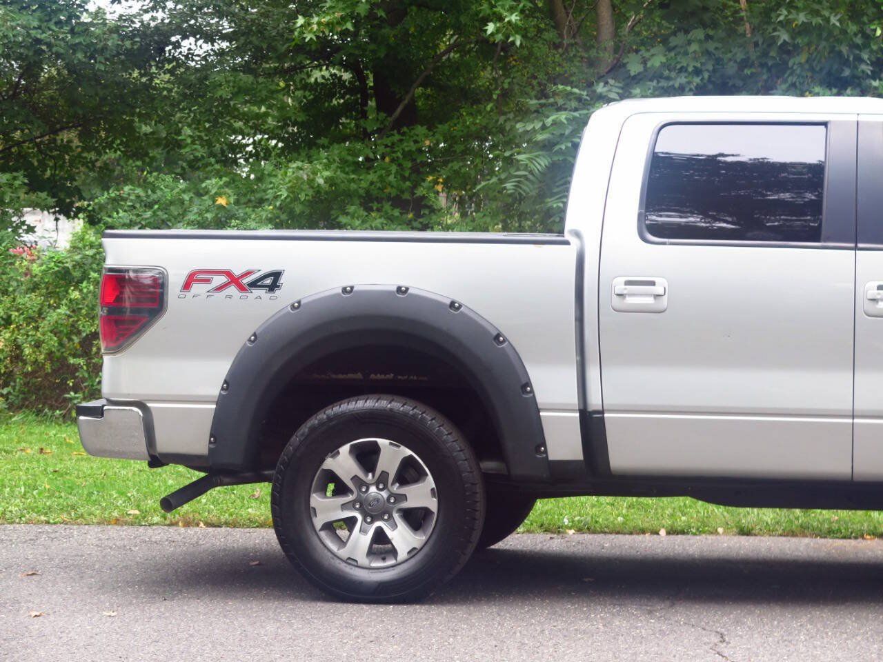 Used 2013 Ford F150 FX4 w/ Luxury Equipment Group AWD/4WD image 23
