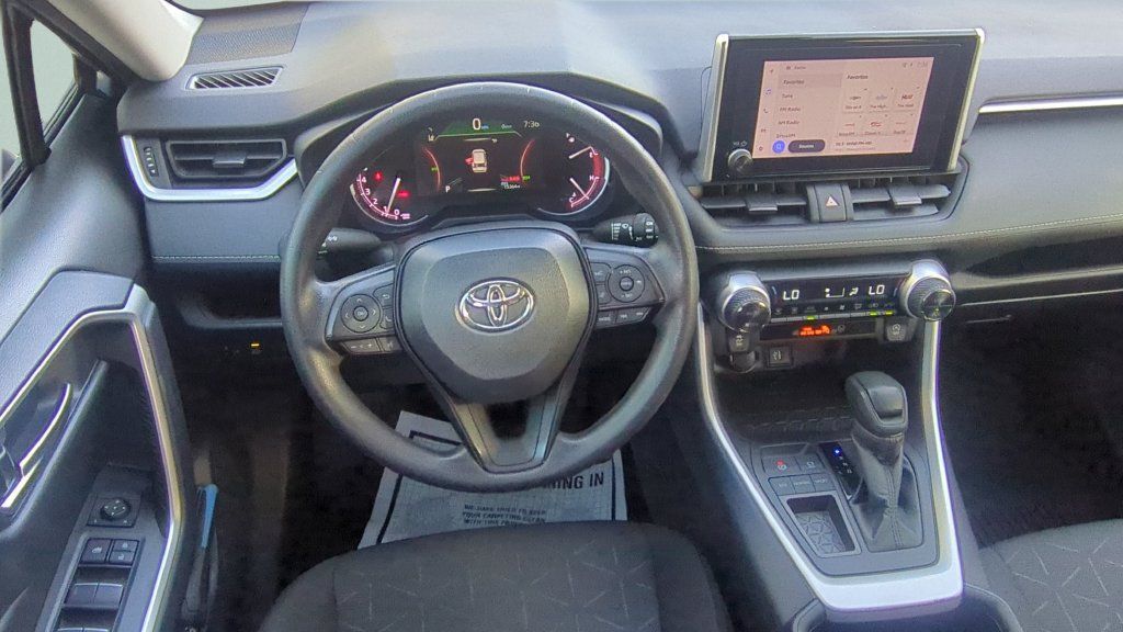 Used 2024 Toyota RAV4 XLE w/ Convenience Package FWD image 12